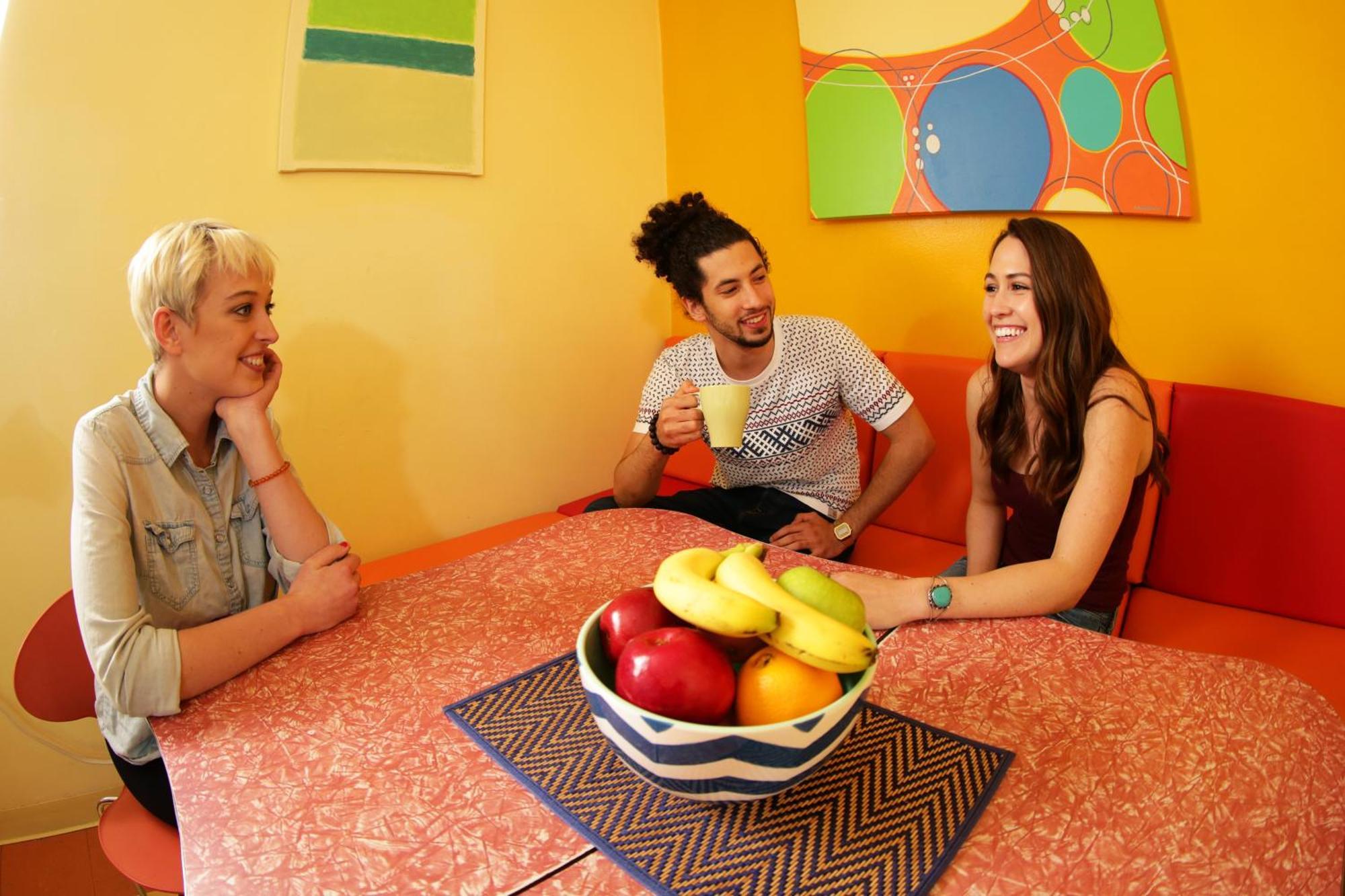 Banana Hollywood &